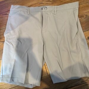 State & Liberty Shorts (Size 32) - Gray